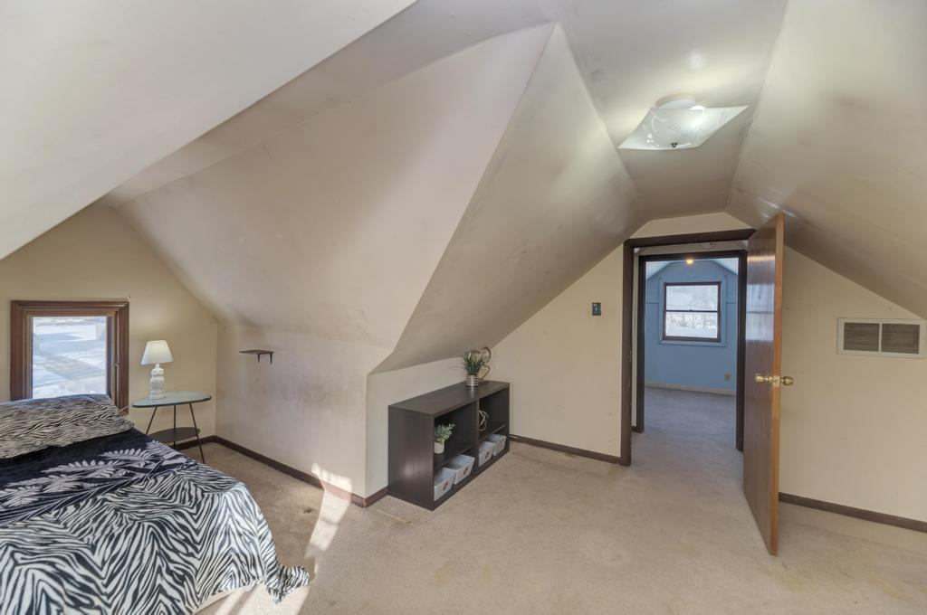 4343 Florence Avenue, Downers Grove, IL 60515