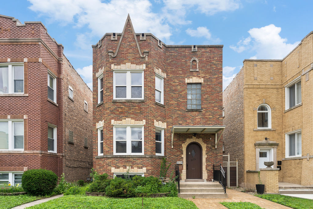 2115 Kenilworth Avenue, Berwyn, IL 60402