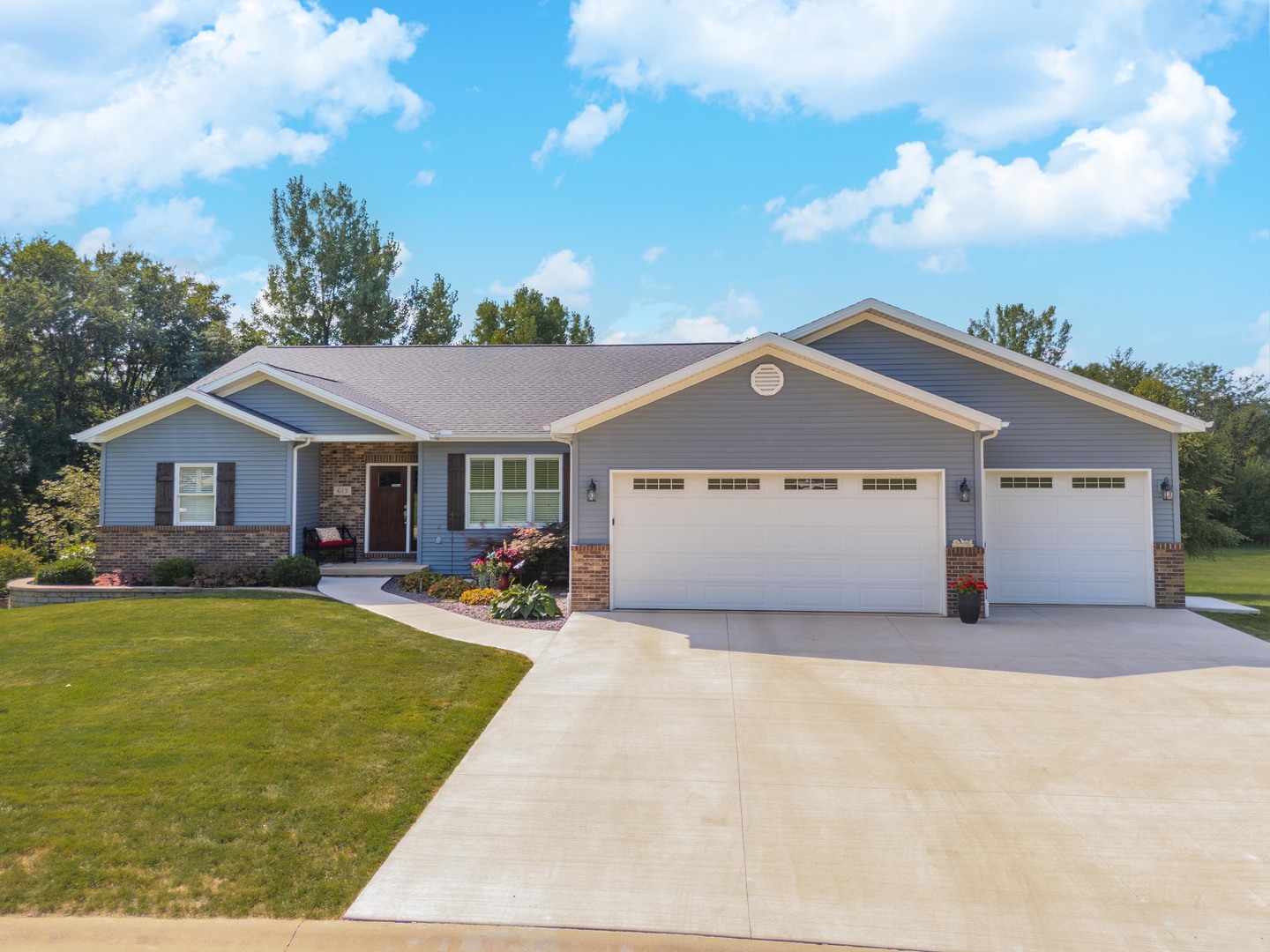 613 E Vorey Street, Heyworth, IL 61745