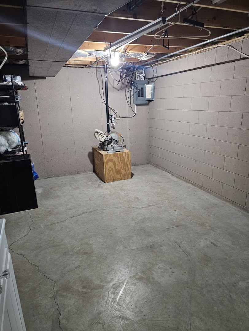 1712B Linda Lane, Normal, IL 61761