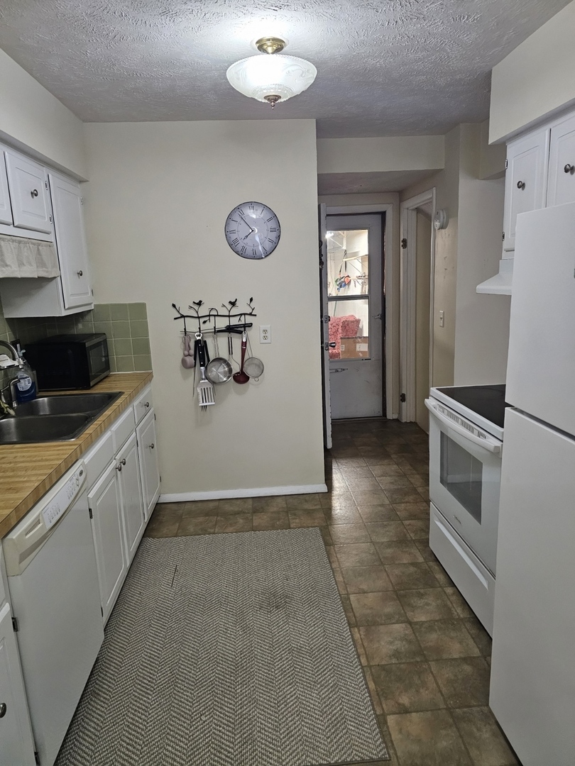 1712B Linda Lane, Normal, IL 61761