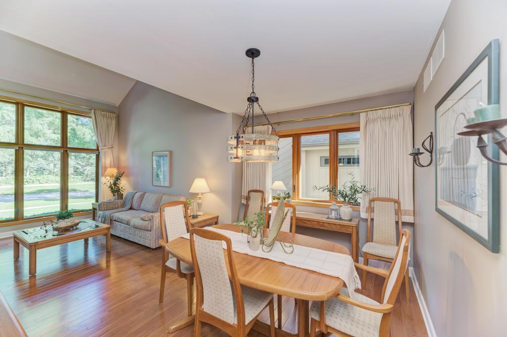 440 Lindley Avenue, Westmont, IL 60559