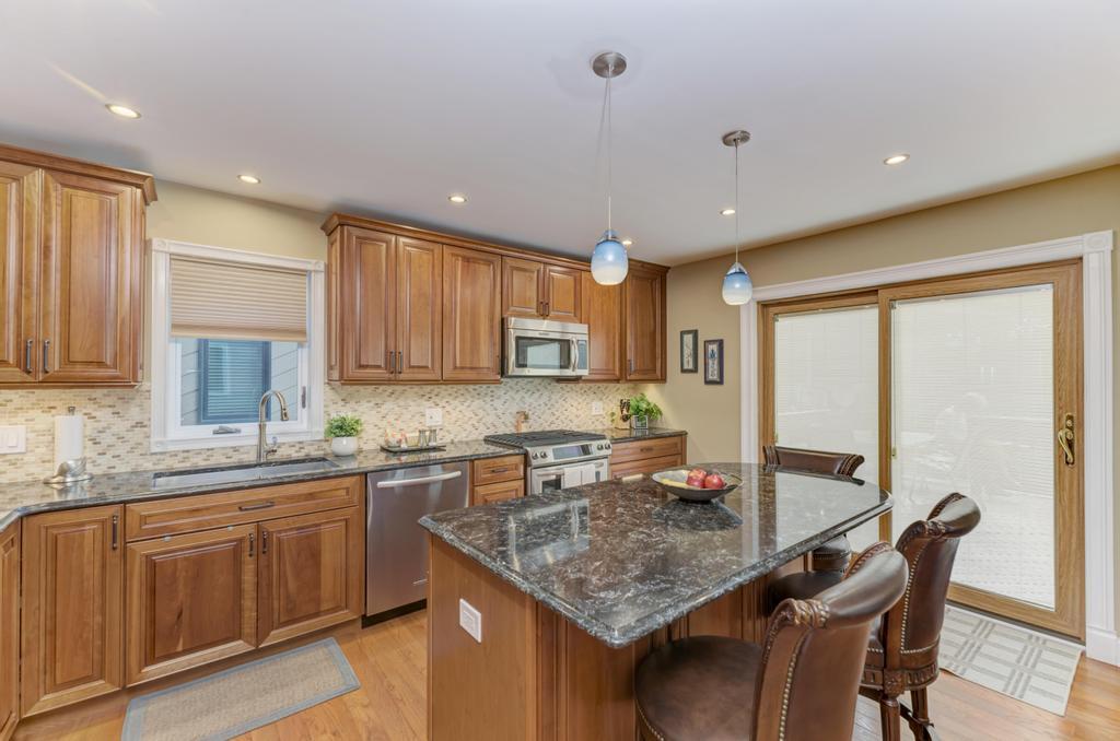 440 Lindley Avenue, Westmont, IL 60559