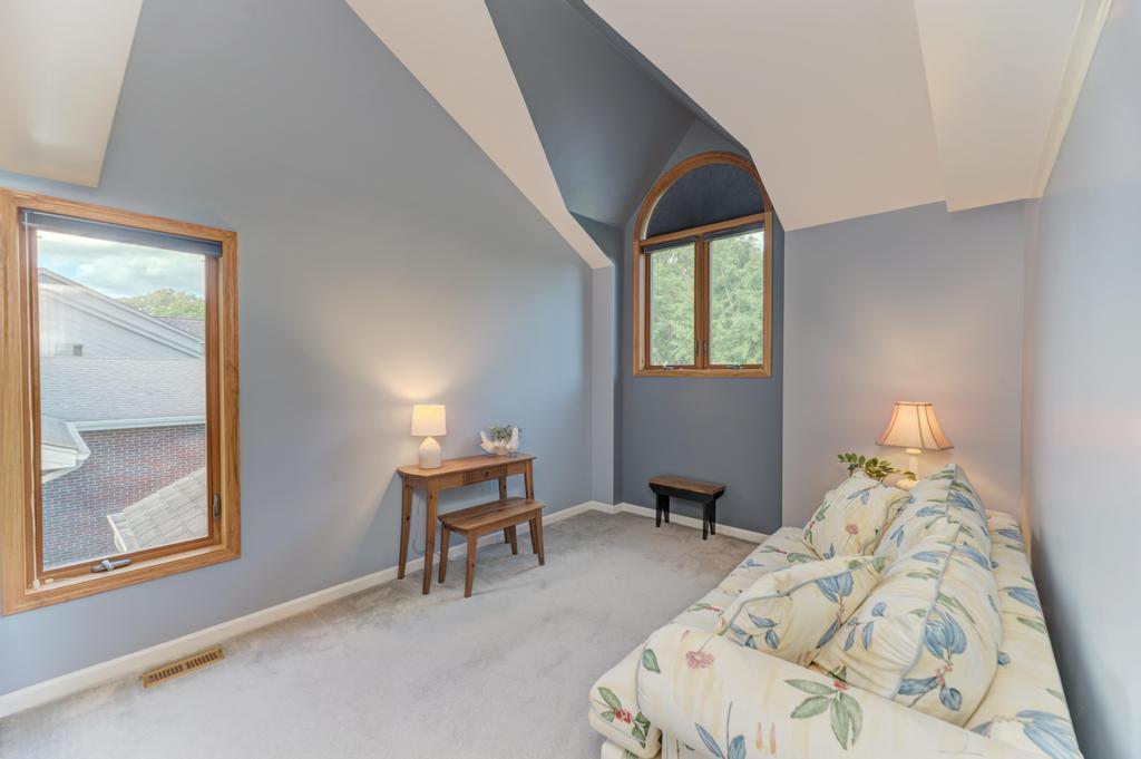 440 Lindley Avenue, Westmont, IL 60559