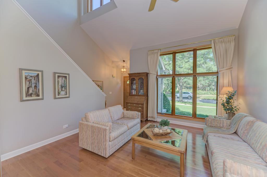 440 Lindley Avenue, Westmont, IL 60559