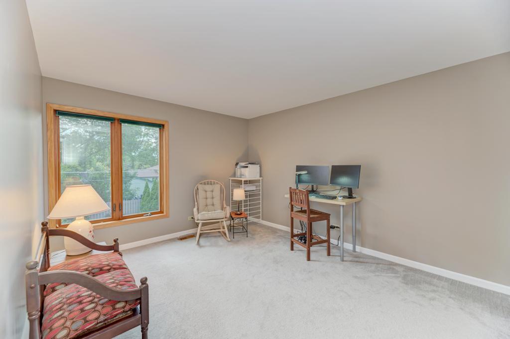 440 Lindley Avenue, Westmont, IL 60559