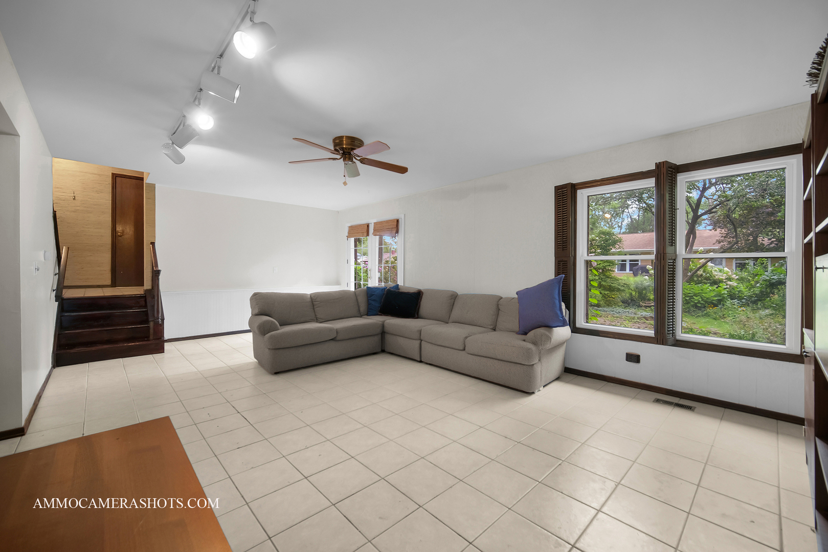 141 N Lancaster Drive, Bolingbrook, IL 60440