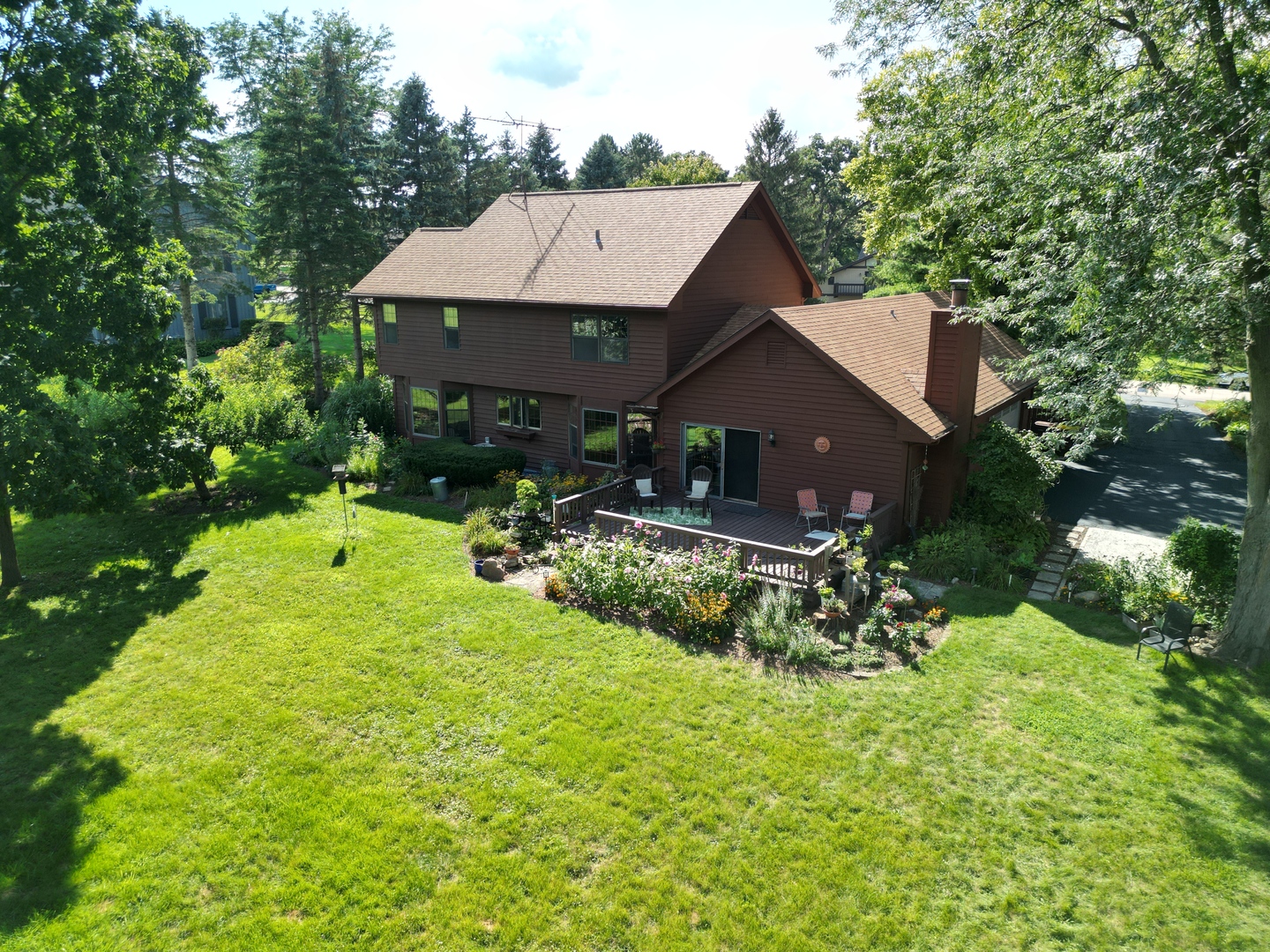 3616 Wisteria Drive, Crystal Lake, IL 60012