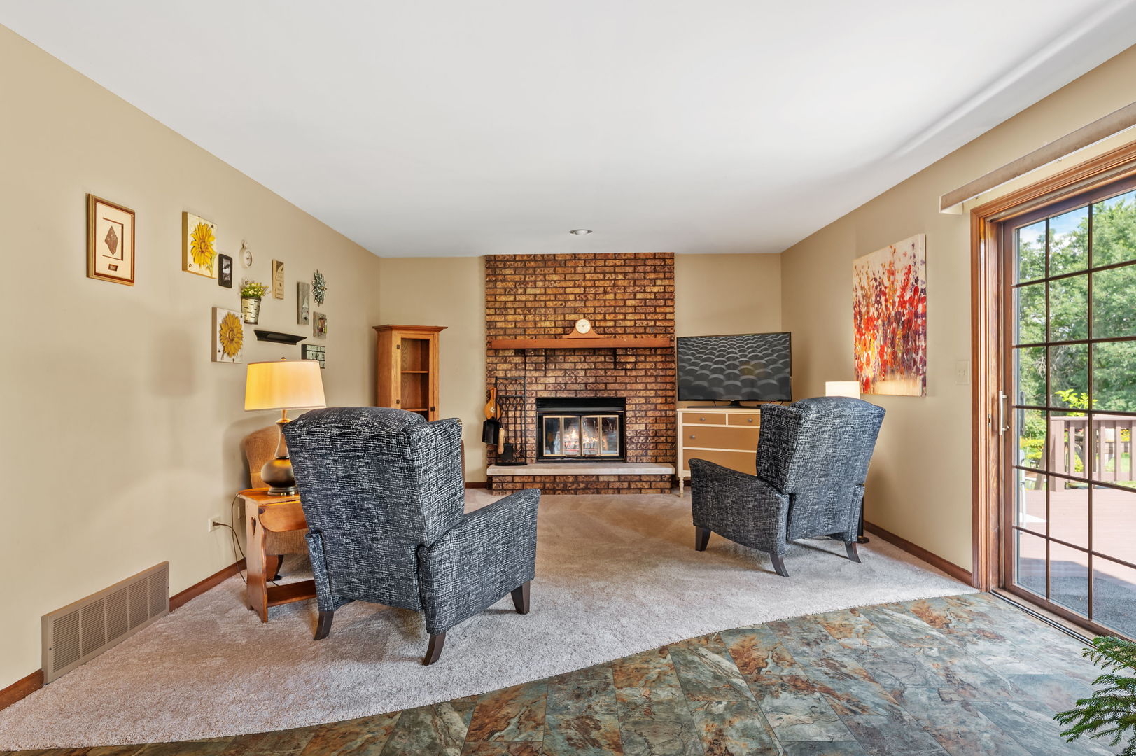 3616 Wisteria Drive, Crystal Lake, IL 60012