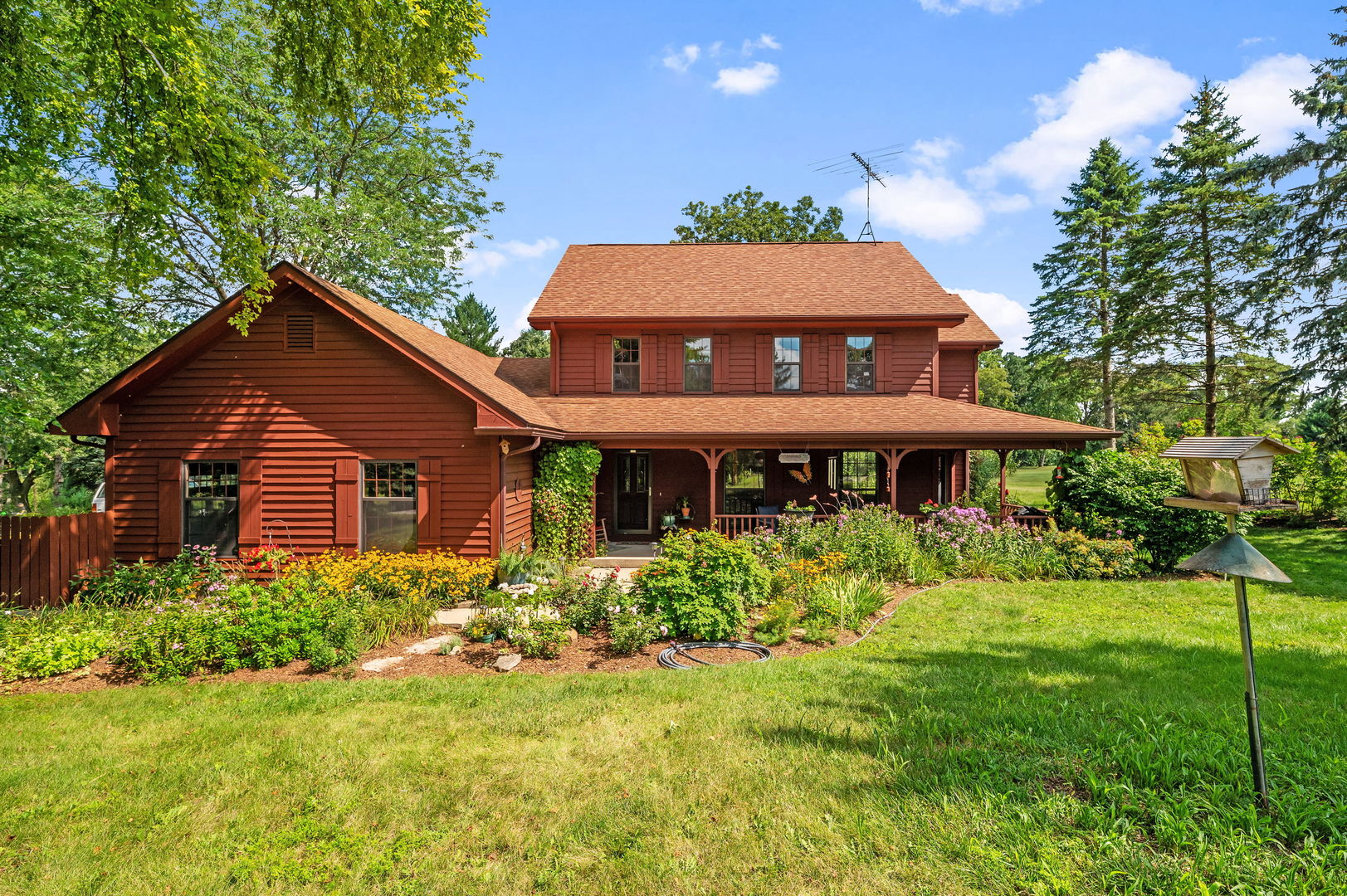 3616 Wisteria Drive, Crystal Lake, IL 60012