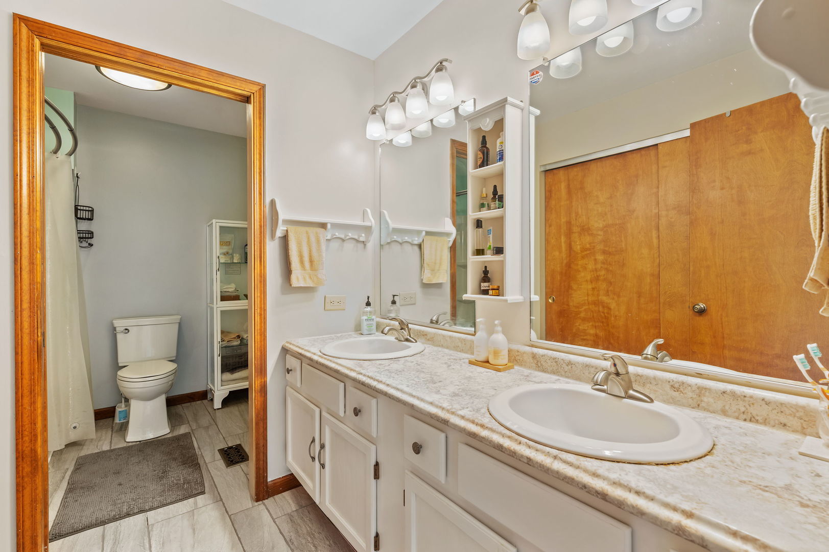3616 Wisteria Drive, Crystal Lake, IL 60012