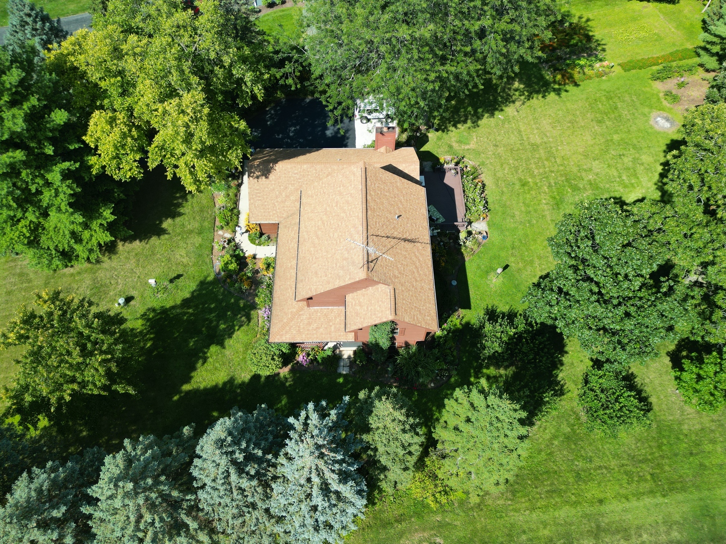 3616 Wisteria Drive, Crystal Lake, IL 60012