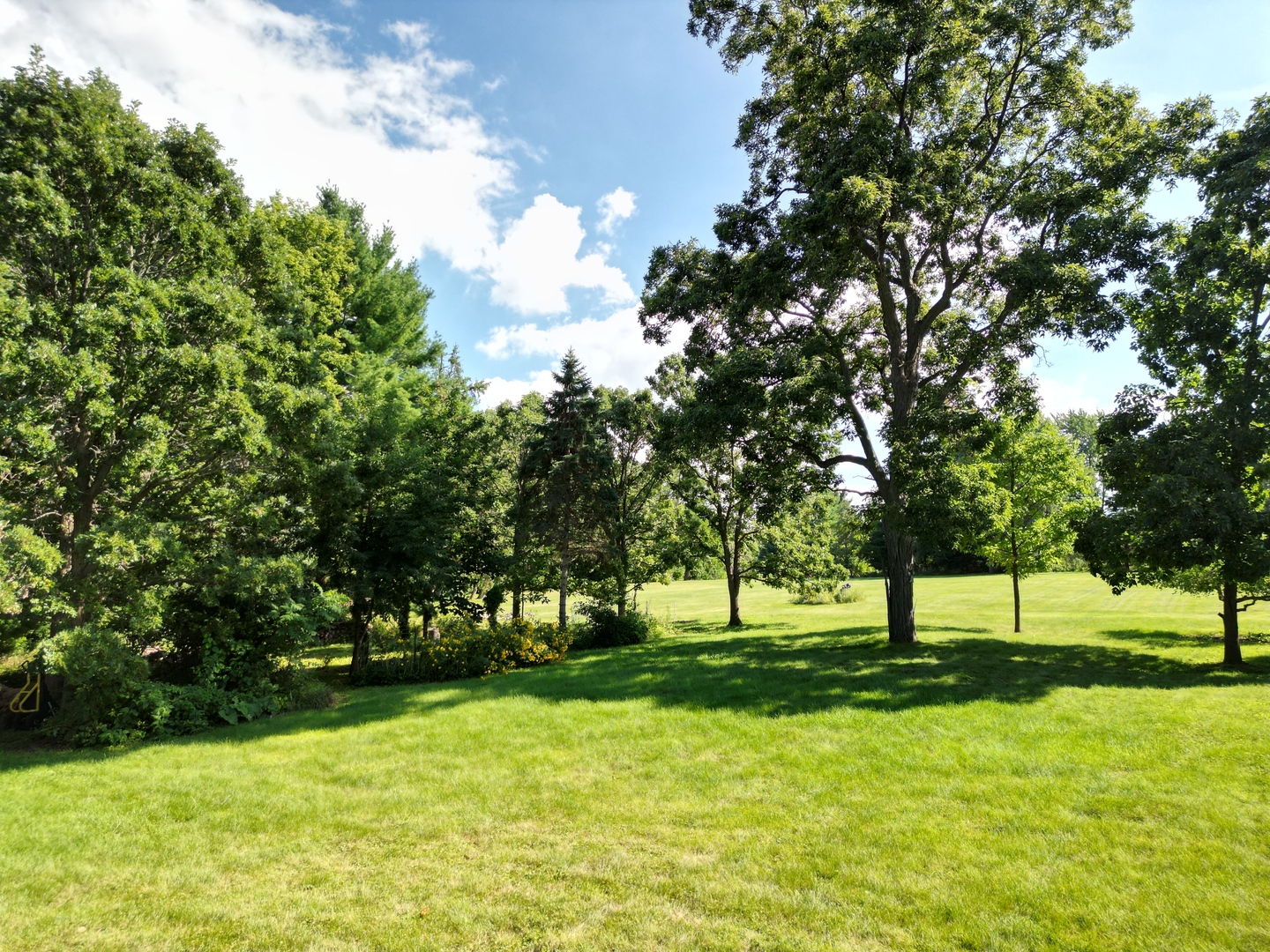 3616 Wisteria Drive, Crystal Lake, IL 60012