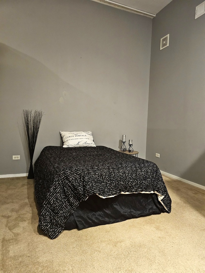 2323 W Pershing Road #230, Chicago, IL 60609