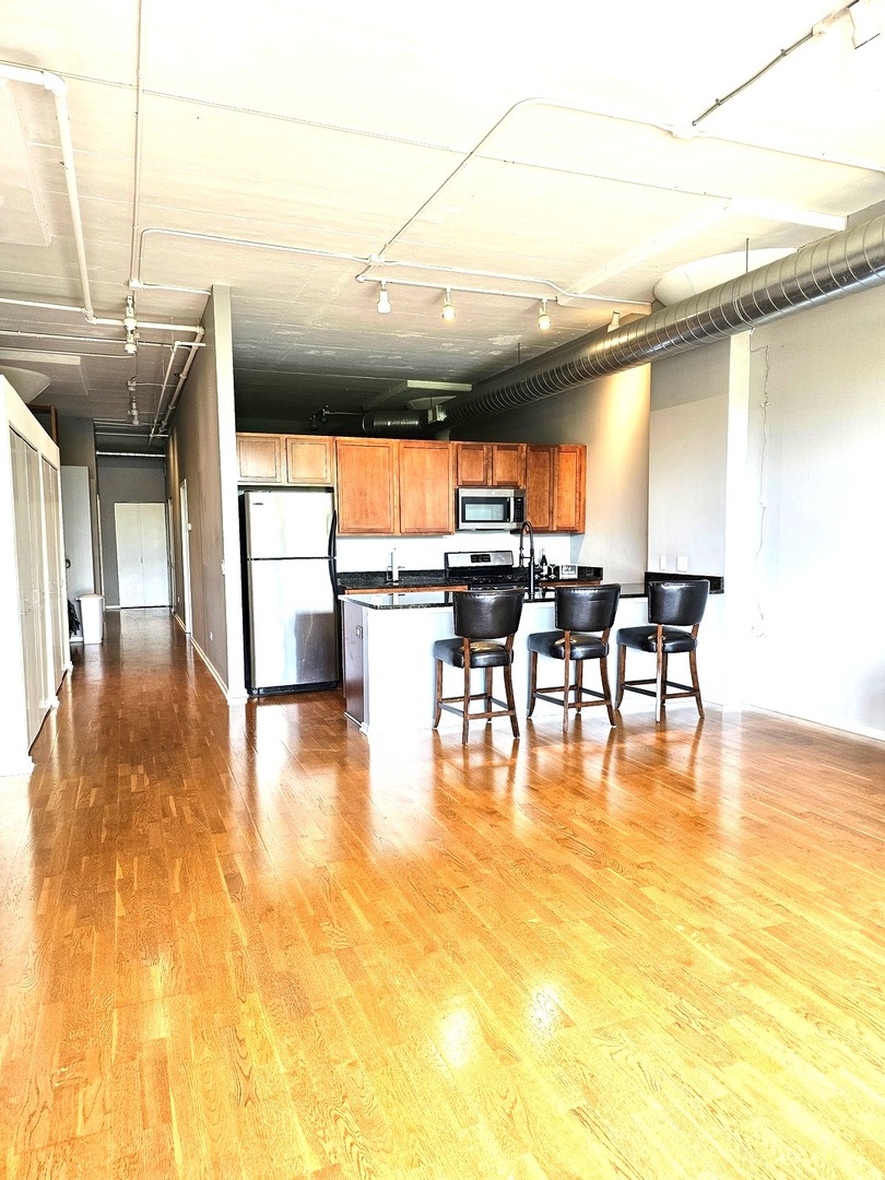 2323 W Pershing Road #230, Chicago, IL 60609