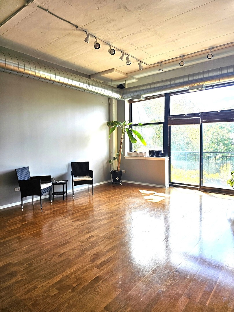 2323 W Pershing Road #230, Chicago, IL 60609