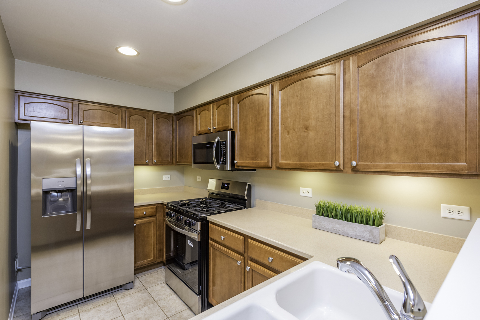 39176 Welsh Lane, Beach Park, IL 60083