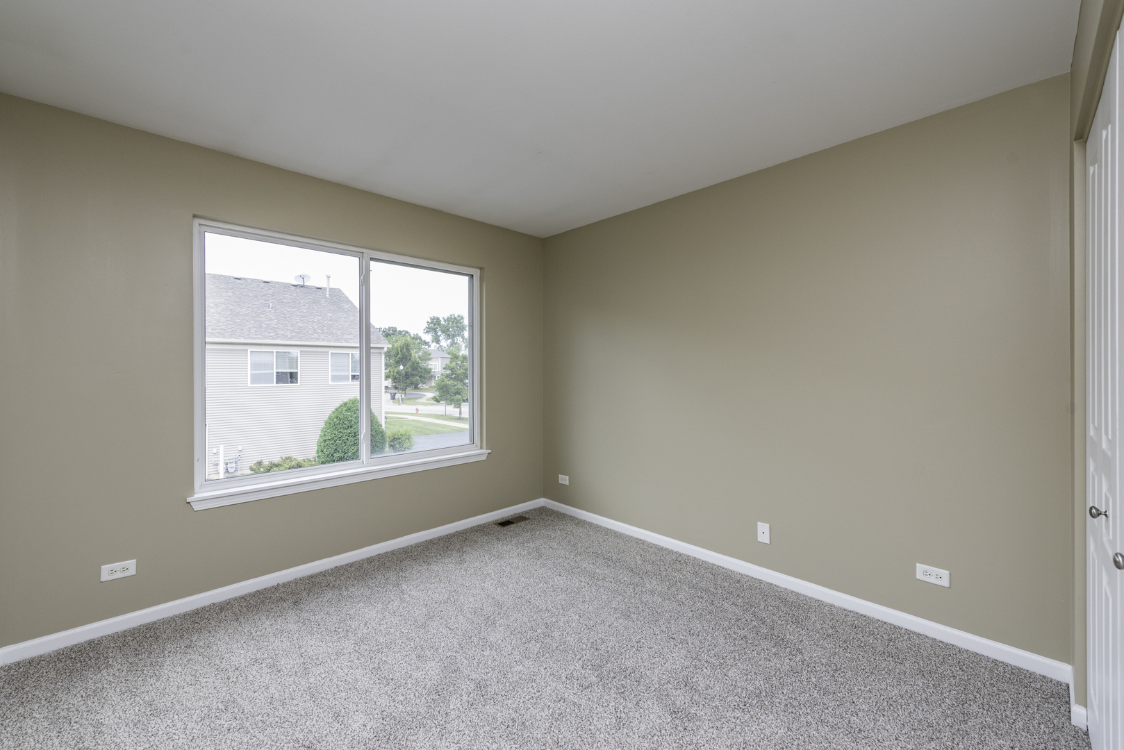 39176 Welsh Lane, Beach Park, IL 60083
