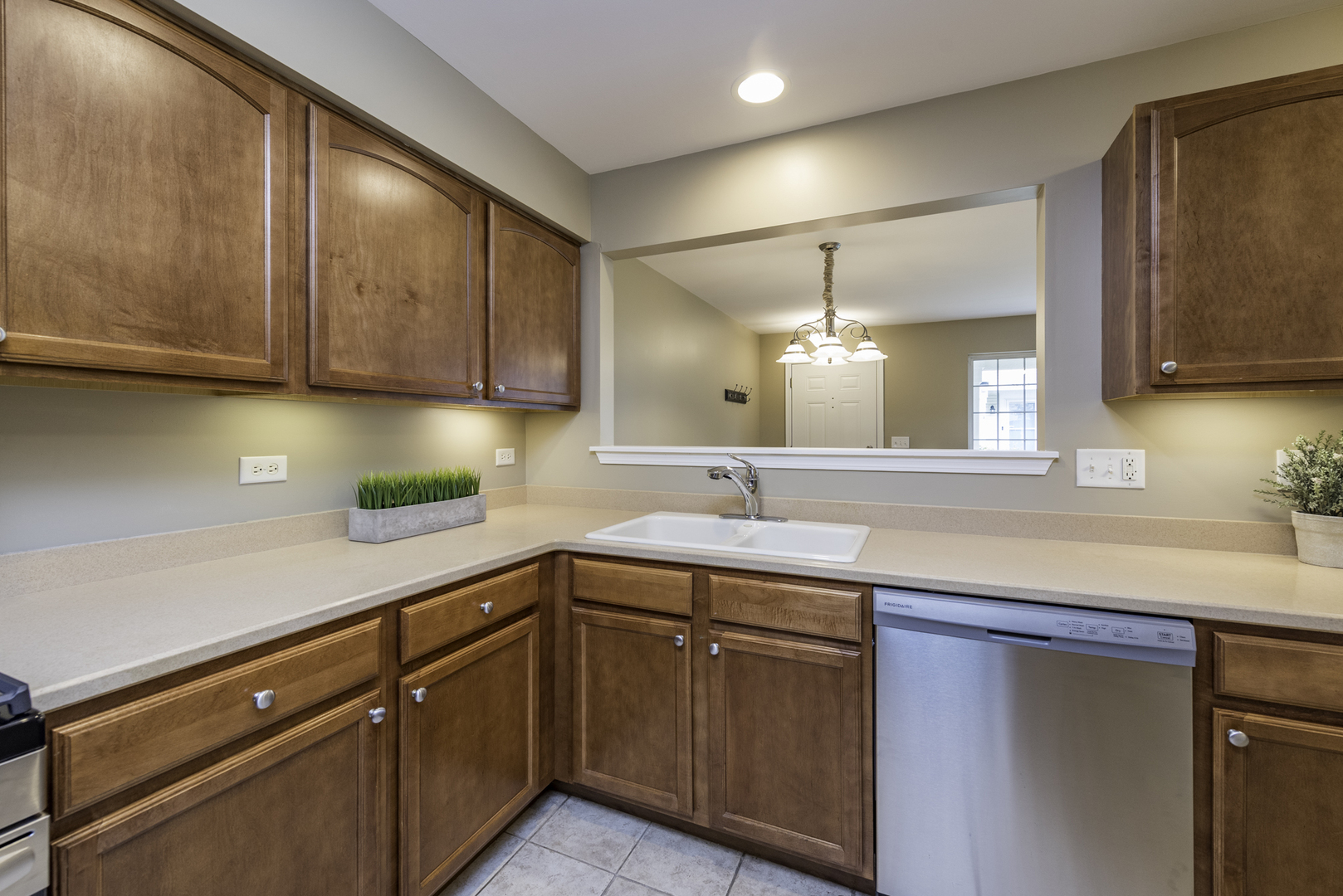 39176 Welsh Lane, Beach Park, IL 60083