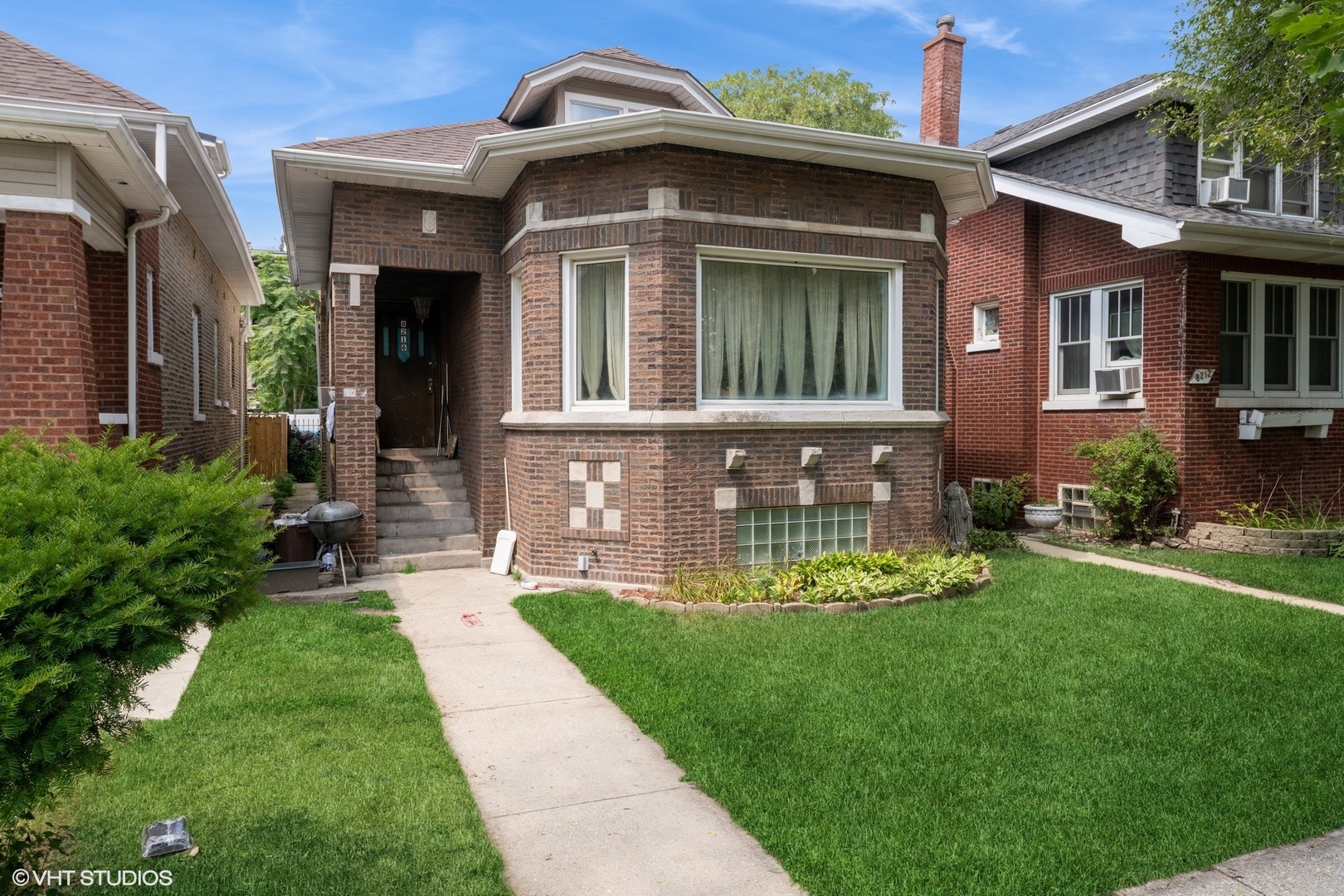 8216 S Rhodes Avenue, Chicago, IL 60619