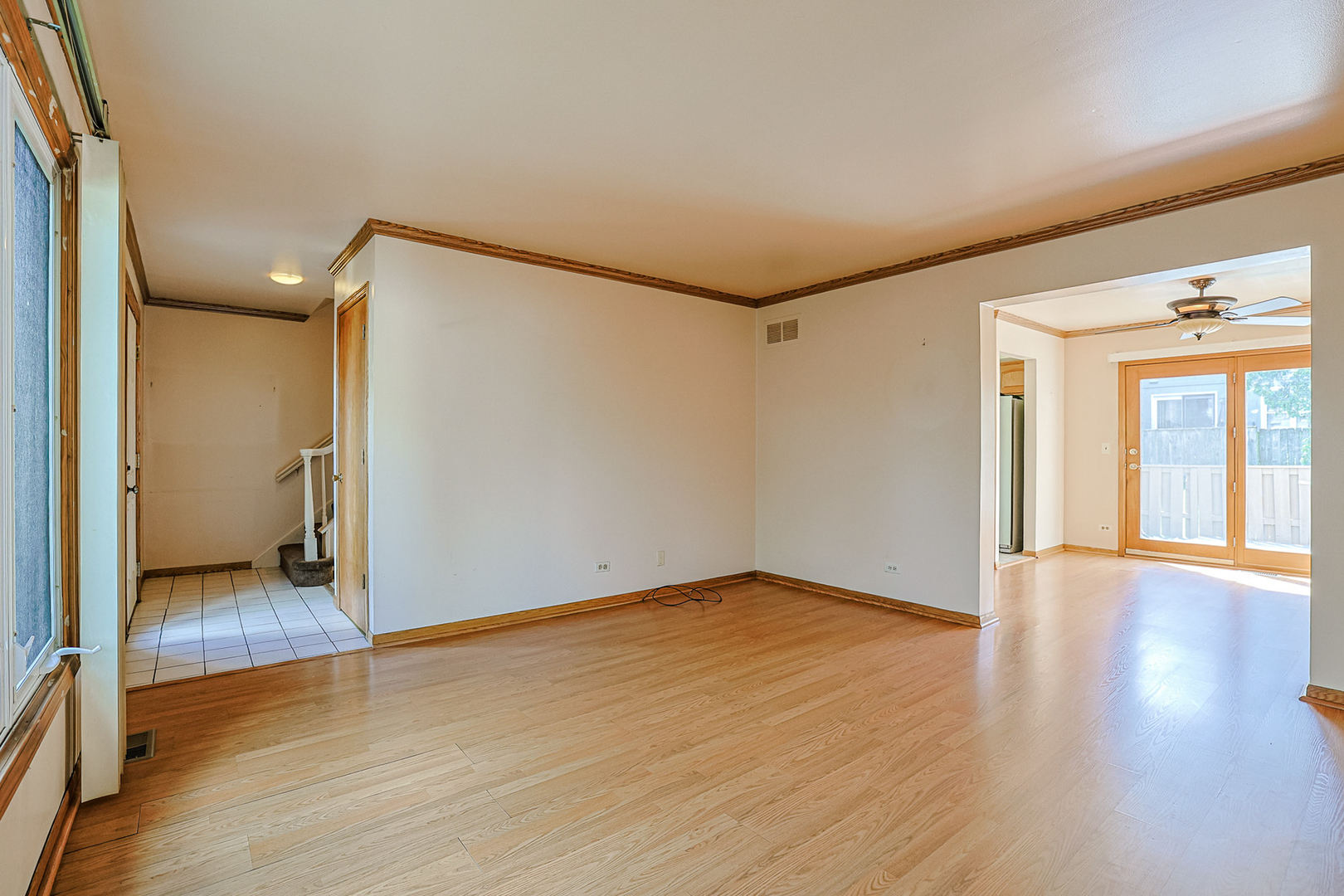 222 Pinewood Lane, Bloomingdale, IL 60108