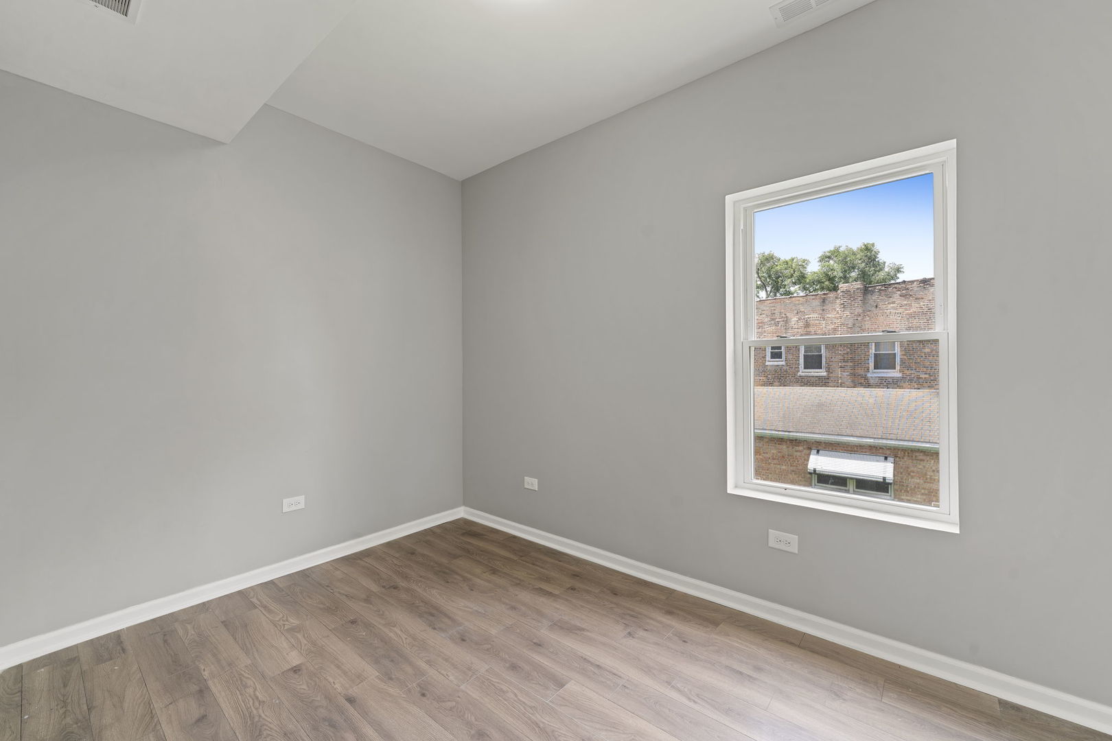 4819 W Superior Street, Chicago, IL 60644