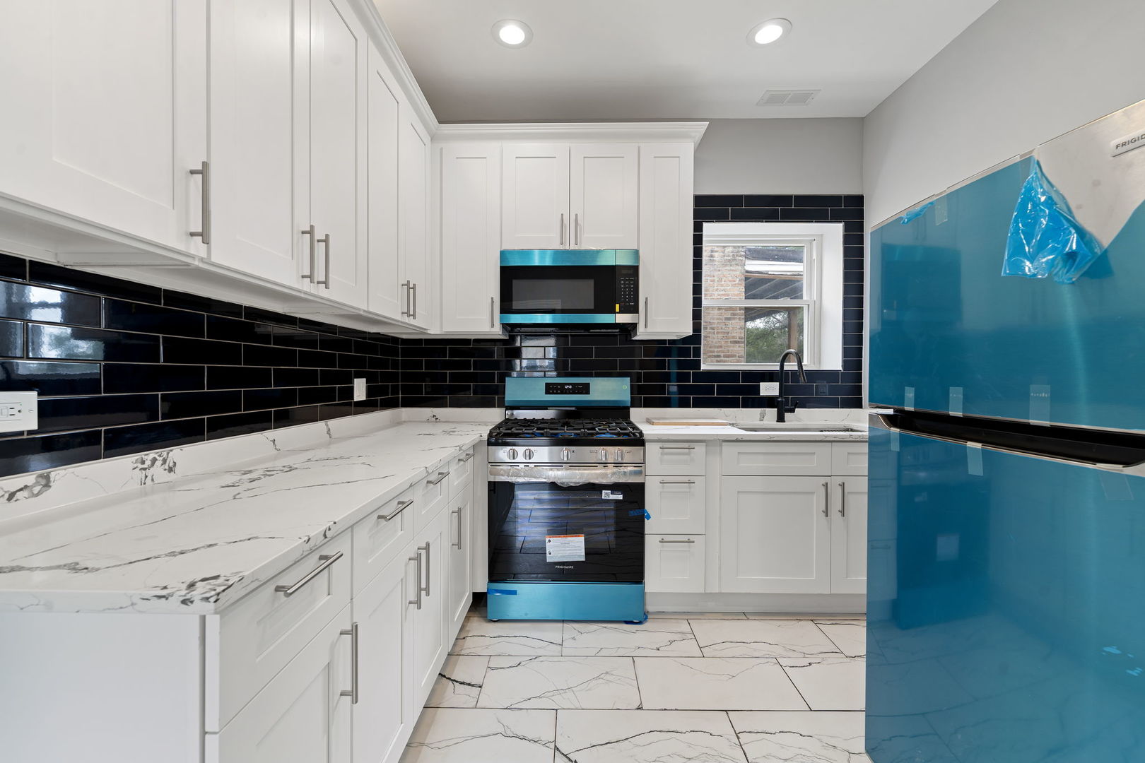4819 W Superior Street, Chicago, IL 60644
