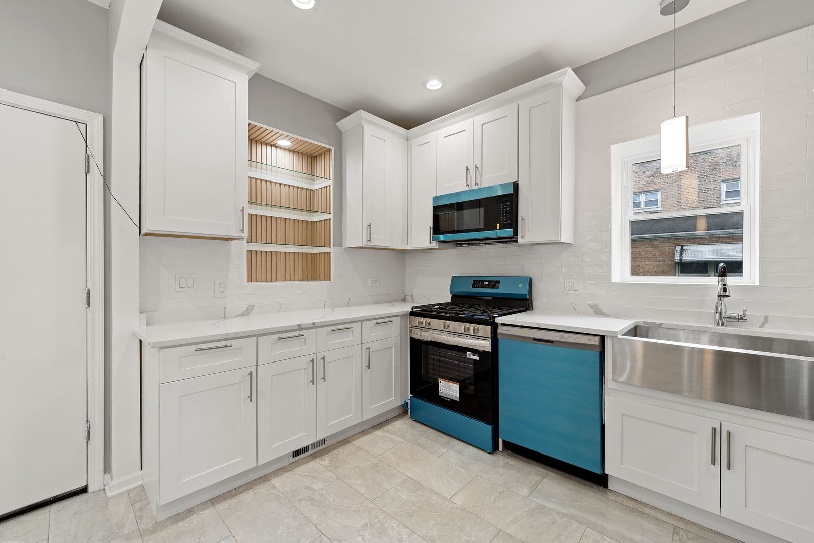 4819 W Superior Street, Chicago, IL 60644