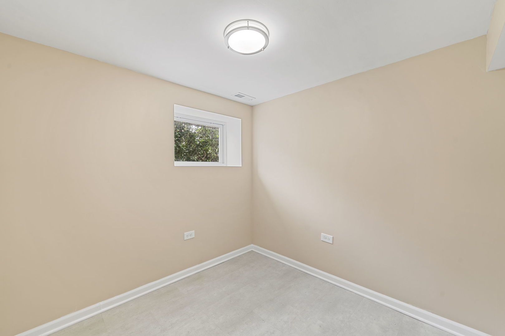 4819 W Superior Street, Chicago, IL 60644