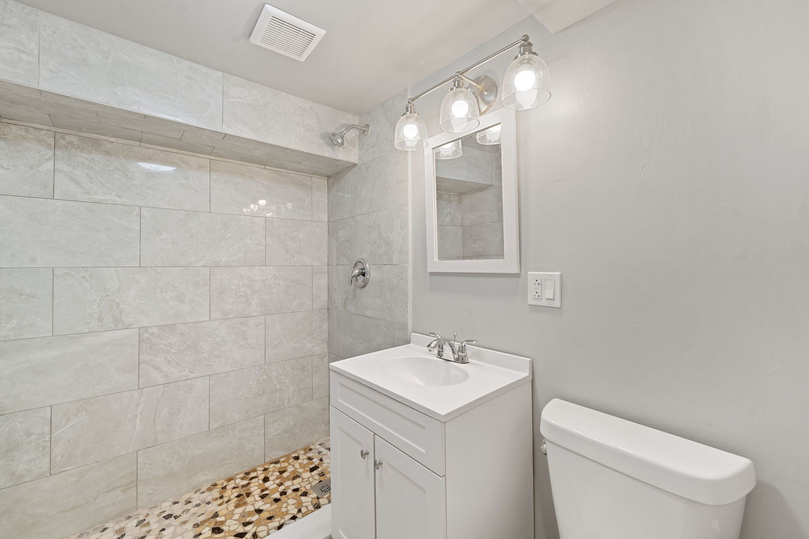 4819 W Superior Street, Chicago, IL 60644
