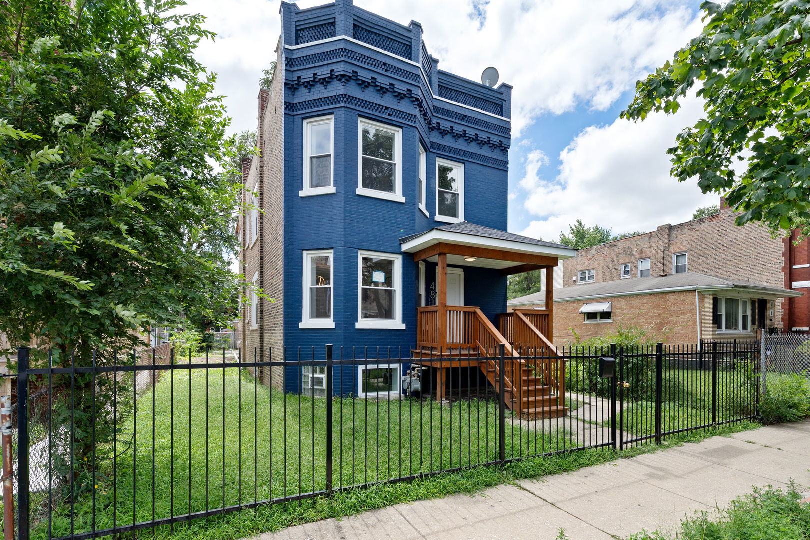 4819 W Superior Street, Chicago, IL 60644