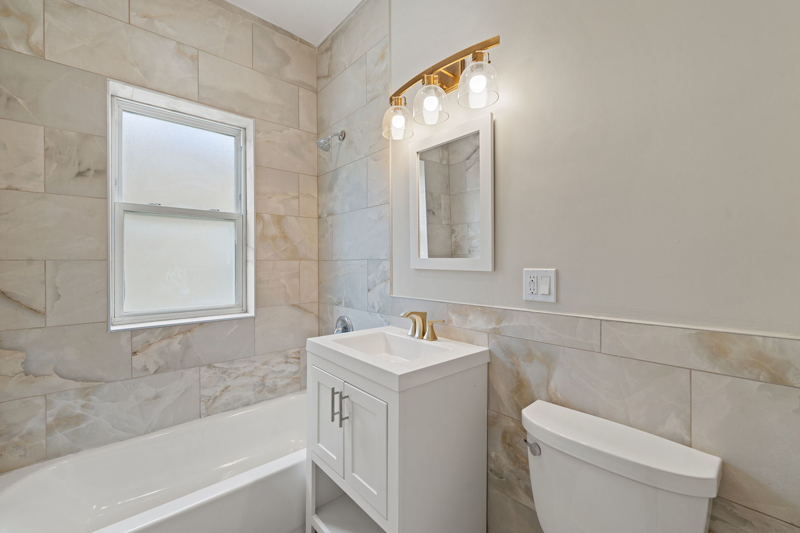 4819 W Superior Street, Chicago, IL 60644