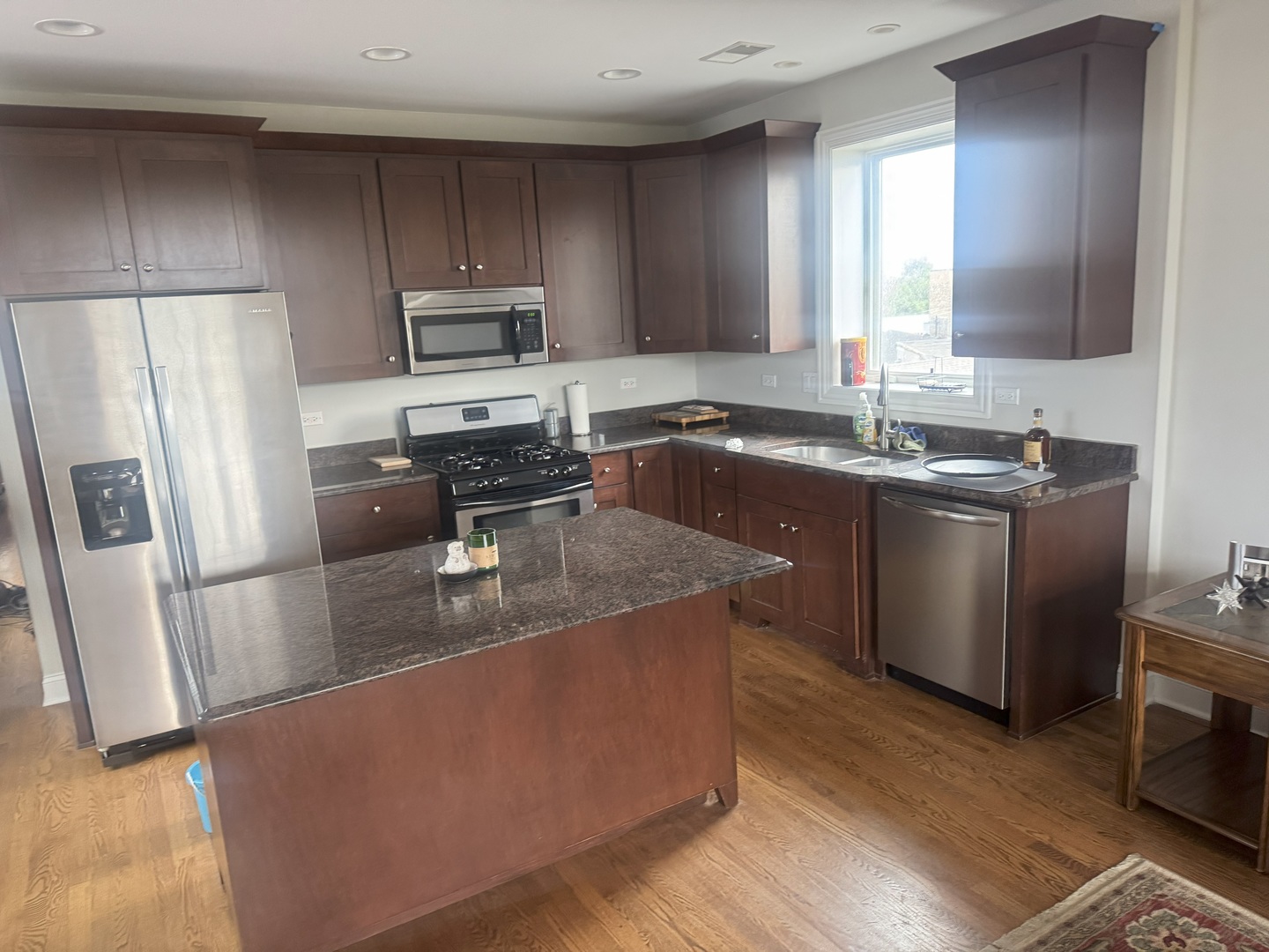 5454 W Higgins Avenue #3, Chicago, IL 60630