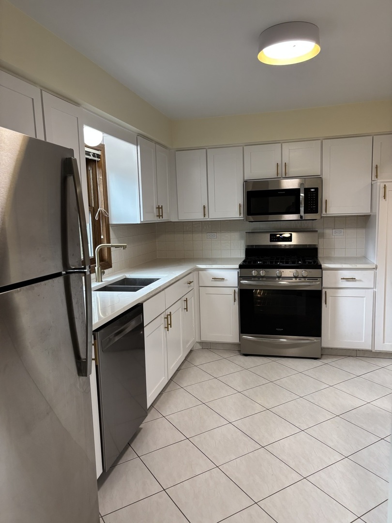 6565 W Belmont Avenue #104N, Chicago, IL 60634