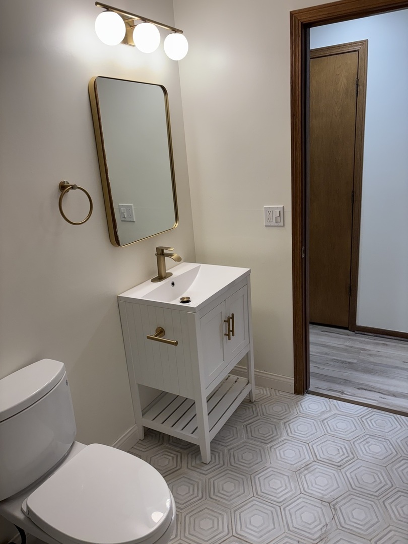 6565 W Belmont Avenue #104N, Chicago, IL 60634