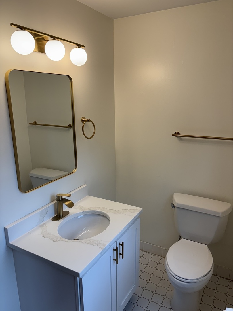 6565 W Belmont Avenue #104N, Chicago, IL 60634