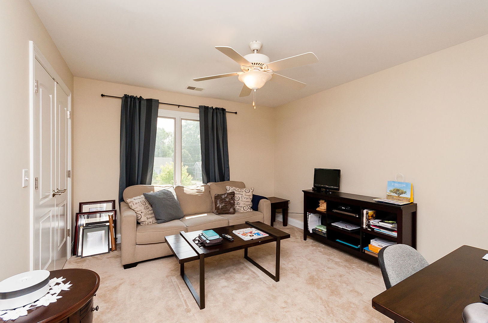 196 Mayo Court, Elmhurst, IL 60126