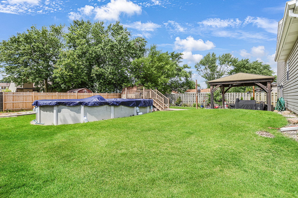 20624 S Frankfort Square Road, Frankfort, IL 60423