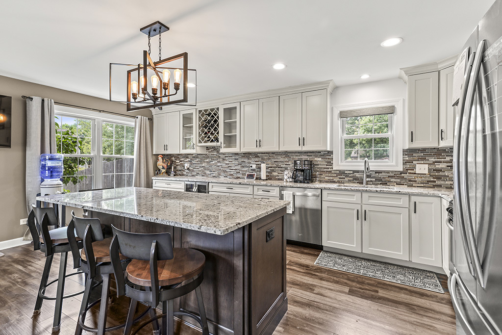 20624 S Frankfort Square Road, Frankfort, IL 60423