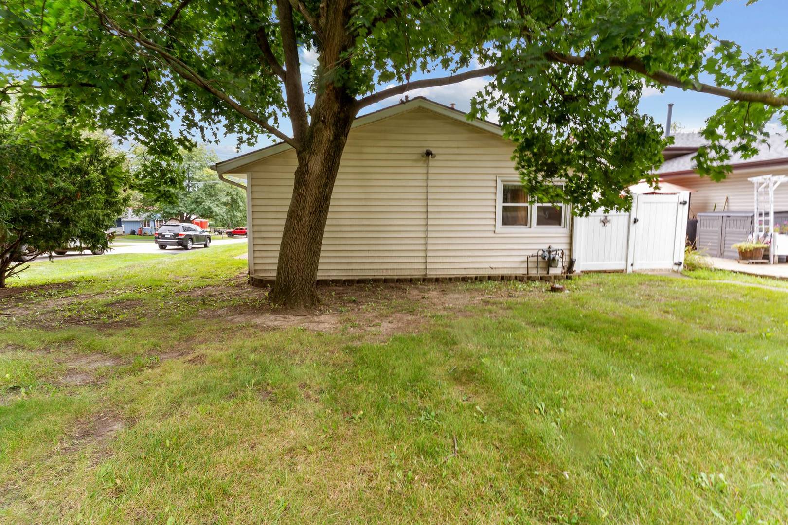 26W447 Harrison Avenue, Winfield, IL 60190