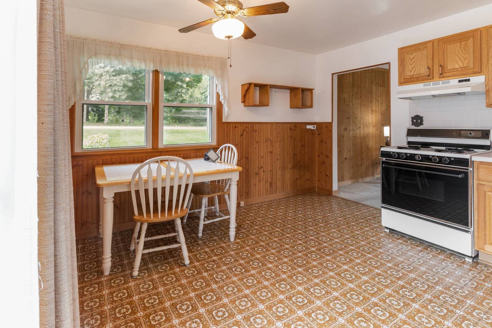 26W447 Harrison Avenue, Winfield, IL 60190