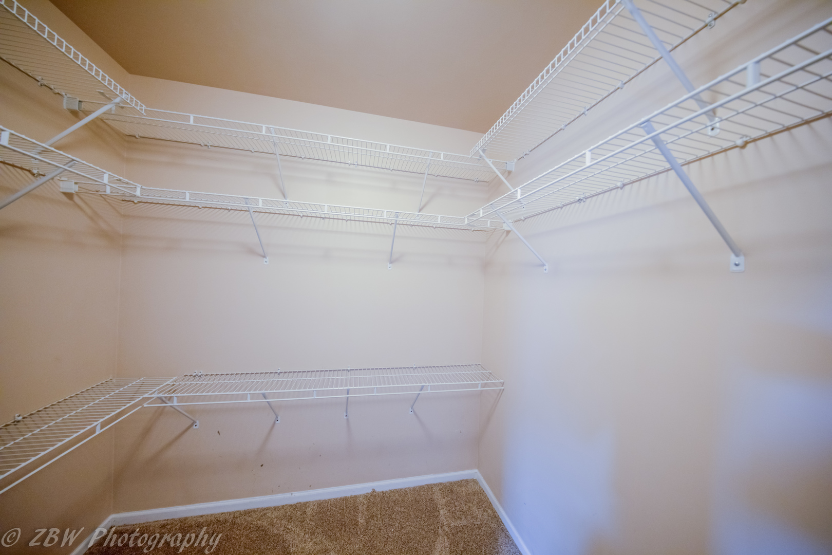 2400 Sunrise Court #2400, Aurora, IL 60503