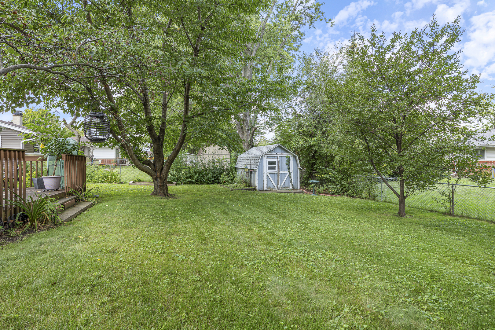 532 Landmeier Road, Elk Grove Village, IL 60007