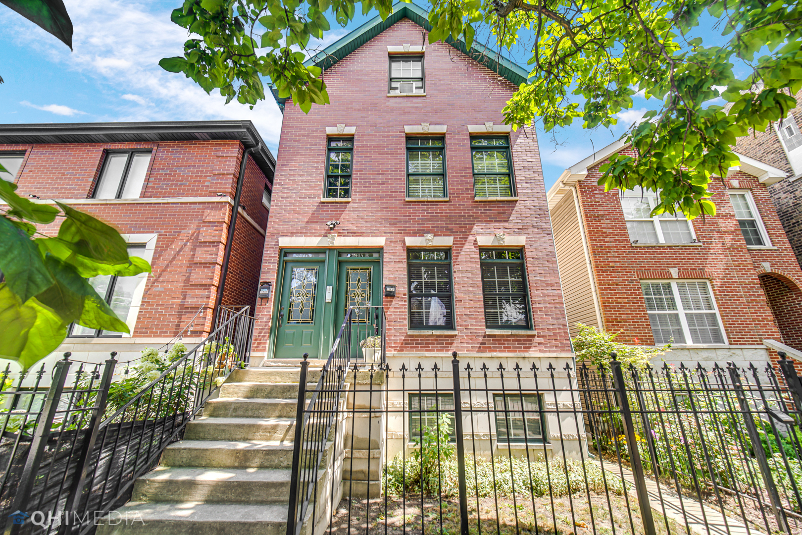 2045 N Honore Street #A, Chicago, IL 60614