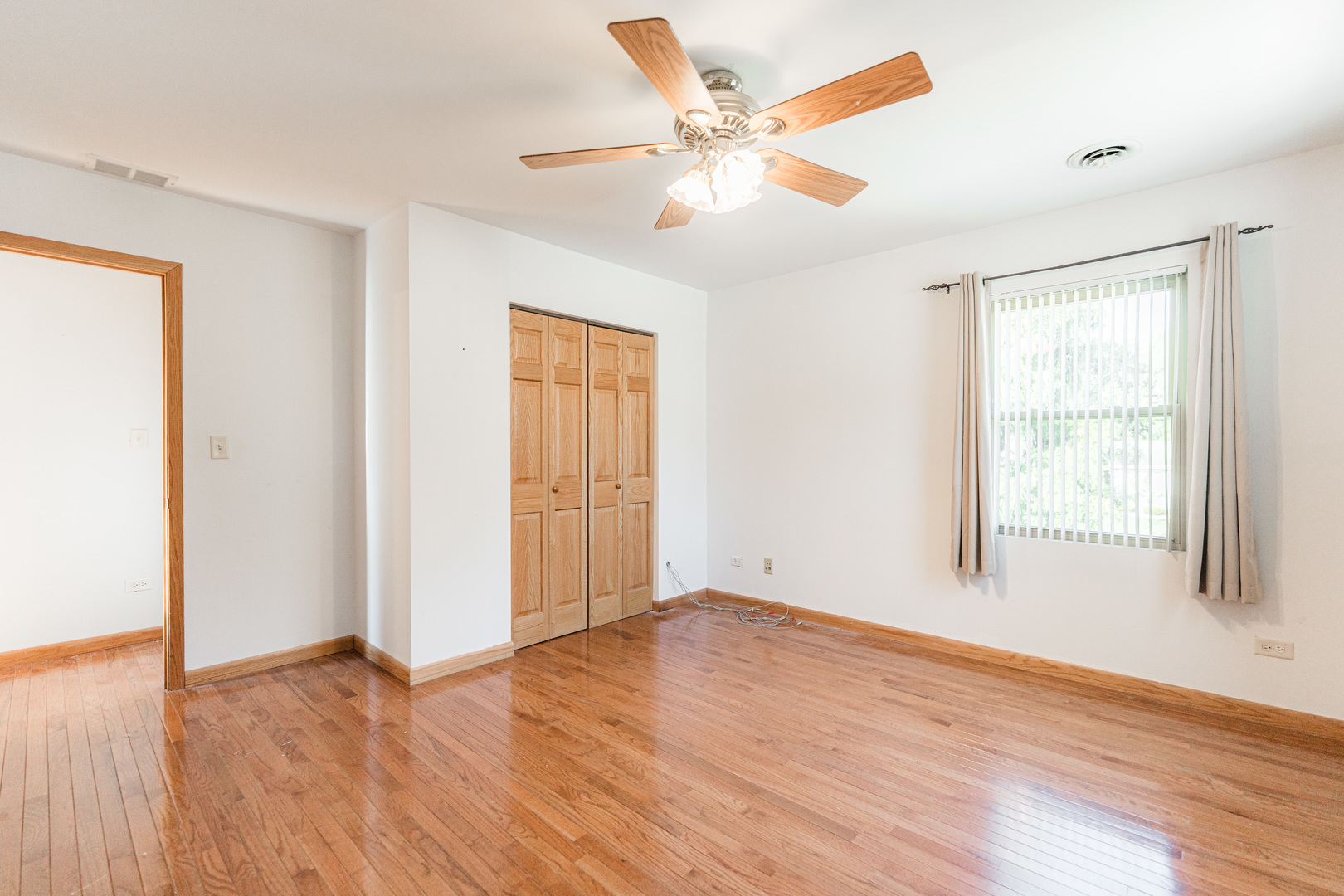 4N427 3rd Avenue, Addison, IL 60101