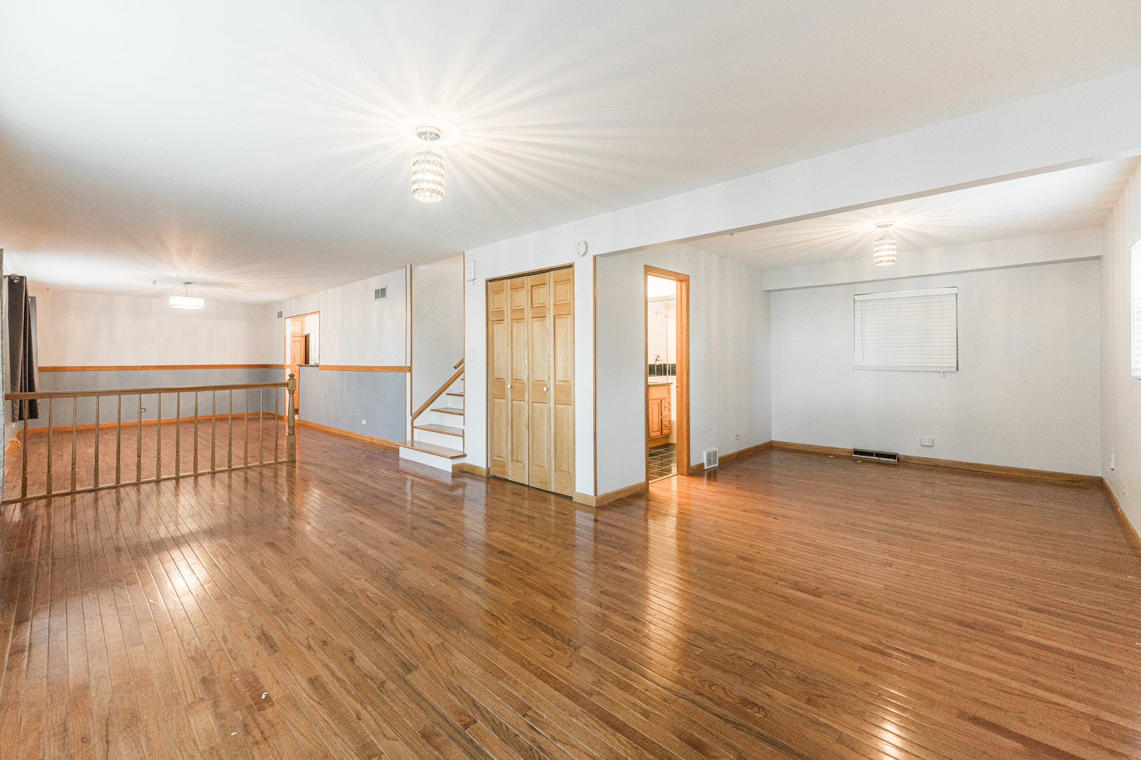 4N427 3rd Avenue, Addison, IL 60101