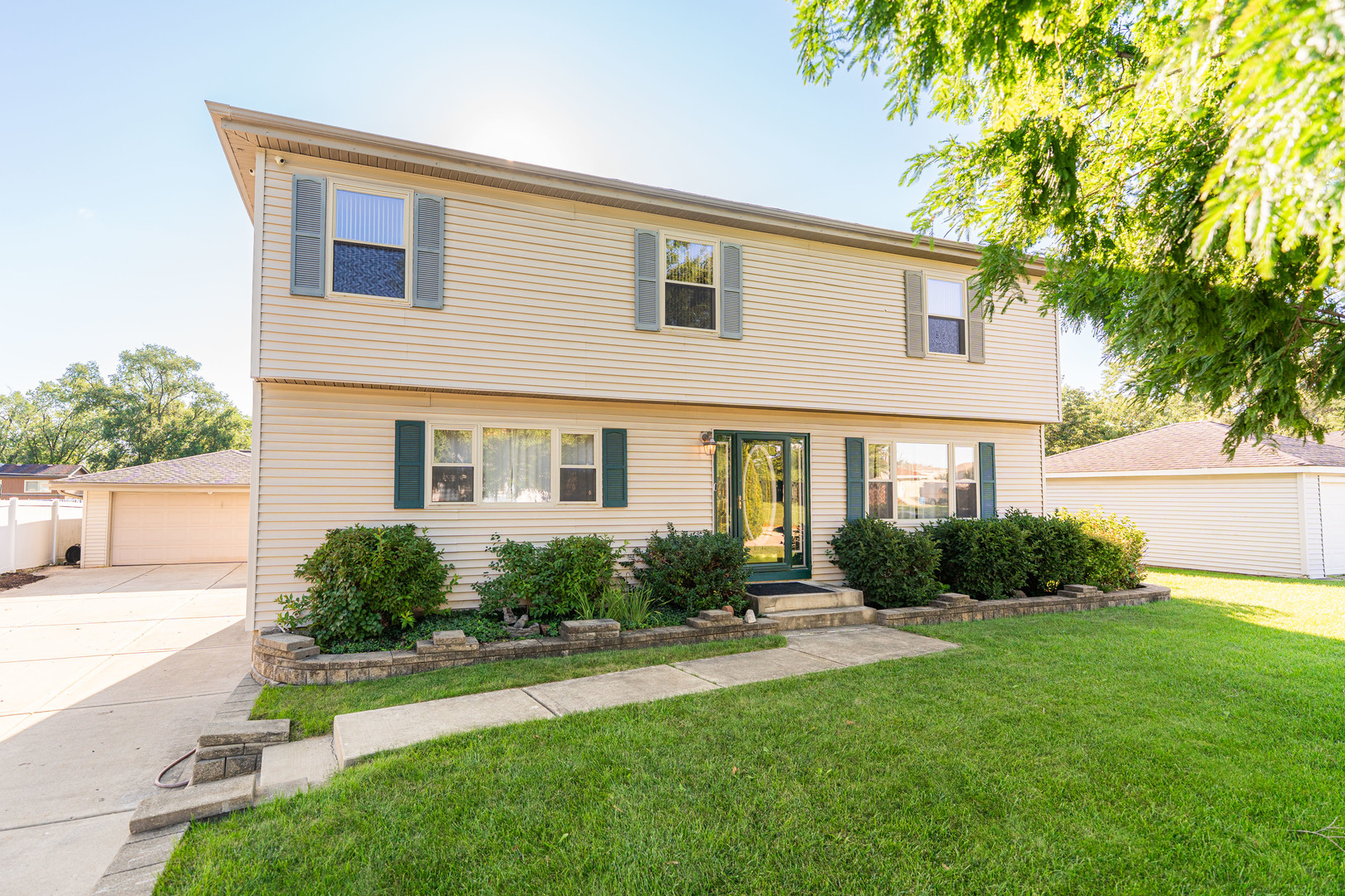 4N427 3rd Avenue, Addison, IL 60101