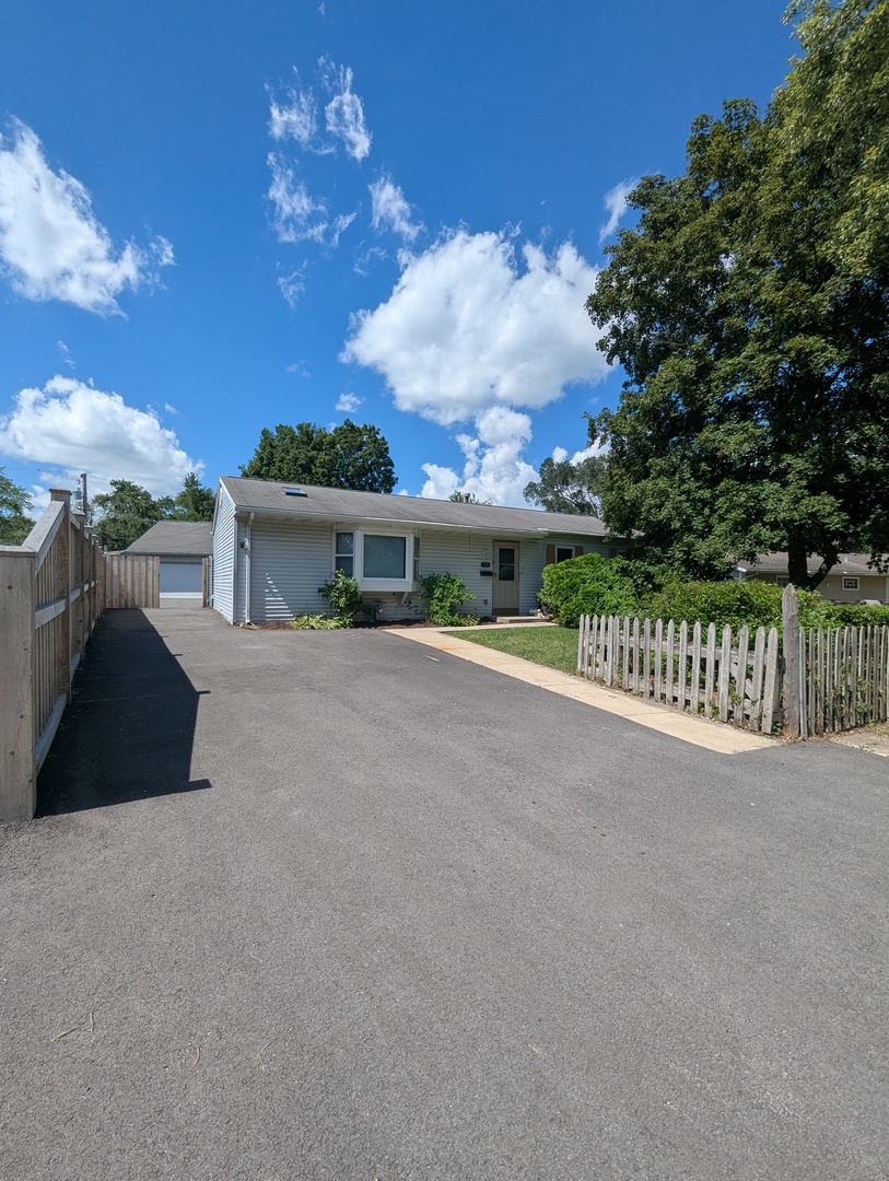 309 Robson Drive, Lockport, IL 60441
