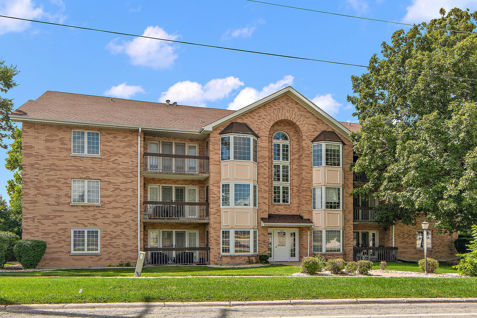 2161 Oak Road #2C, Homewood, IL 60430