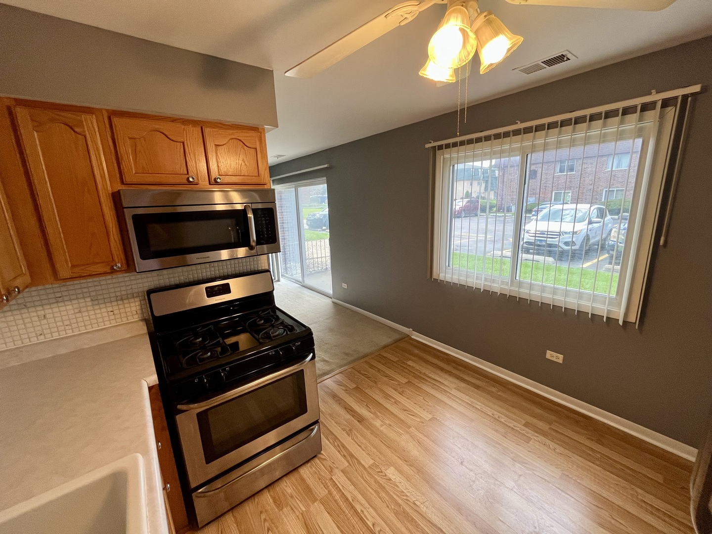 7101 W 166th Street #1c, Tinley Park, IL 60477